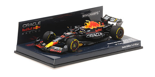 Minichamps ORACLE RED BULL RACING RB19 - SERGIO PEREZ - 2ND PLACE ITALIAN GP 2023 #417231511