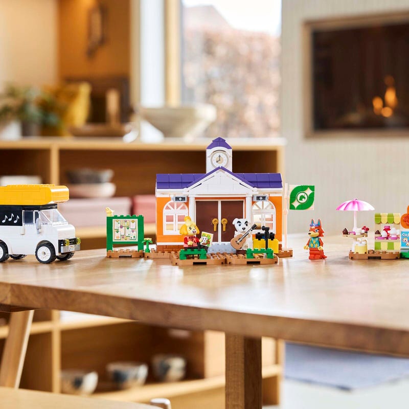 LEGO Animal Crossing K.K.'s Concert at the Plaza Set 77052
