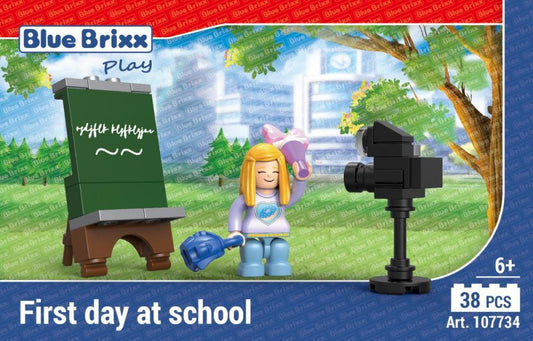 Bluebrixx First Day at School Set 107734