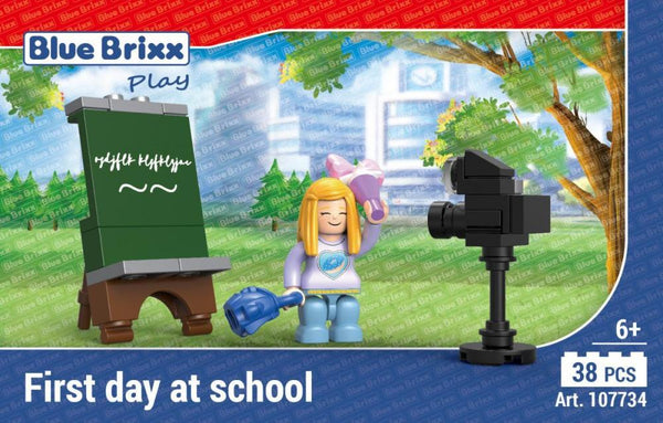 Bluebrixx First Day at School Set 107734