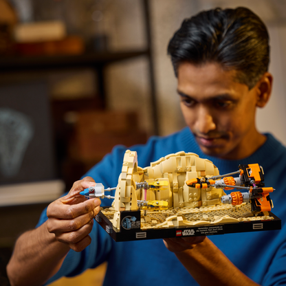 LEGO Star Wars Mos Espa Podrace™ Diorama Set 75380